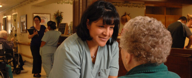 nurse talking to senior resident